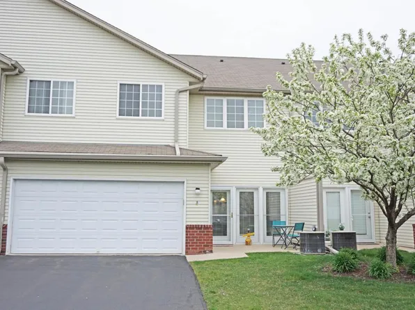 2424 Fox River Pkwy, Waukesha, WI 53189