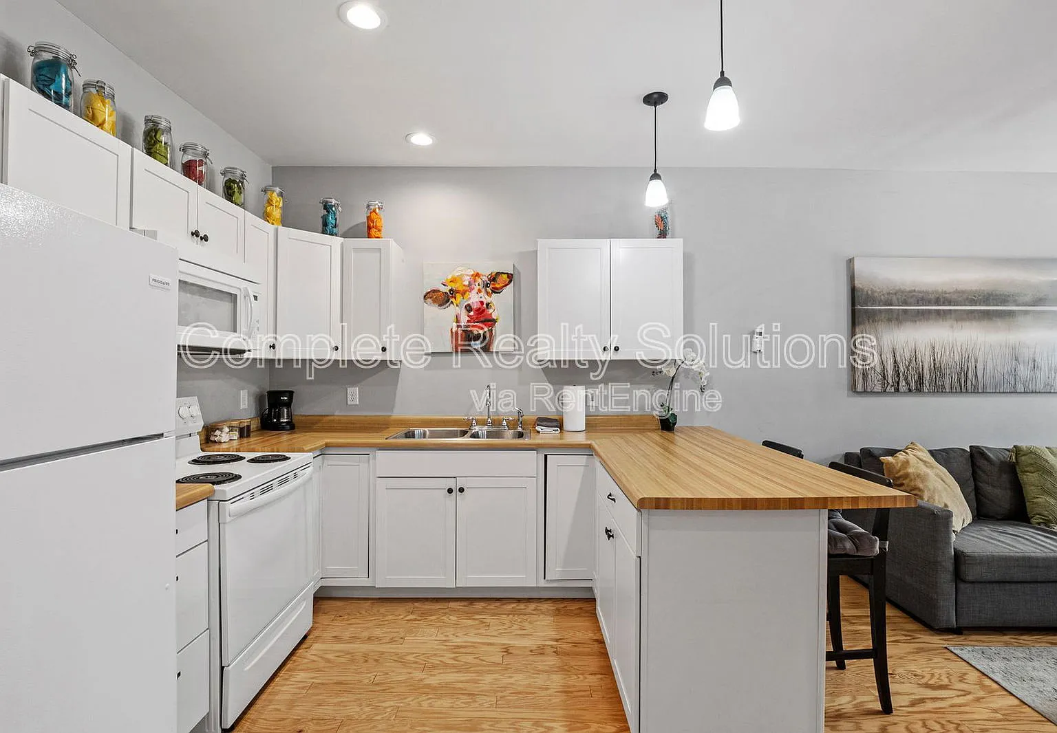 1 bed, 1.0 bath, 675 sqft, $850 — Photo 2
