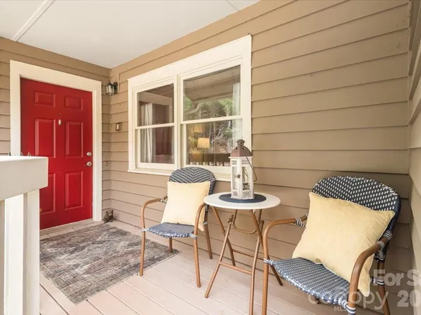 6 Willow Tree Run, Asheville, NC 28803