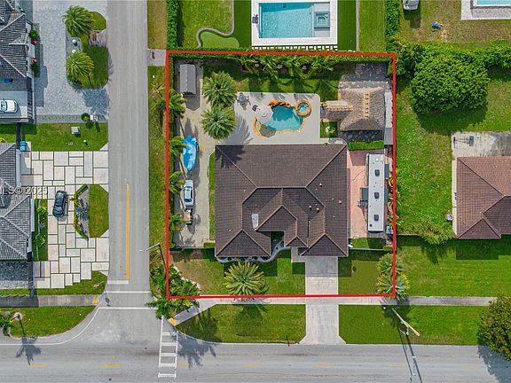 2nd image of 16900 SW 296th St