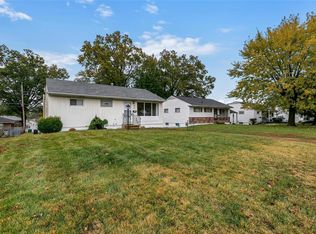 4615 Heege Rd, Saint Louis, MO 63123