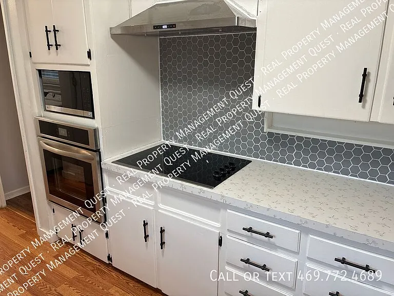 1001 Crestview Dr — Photo 8