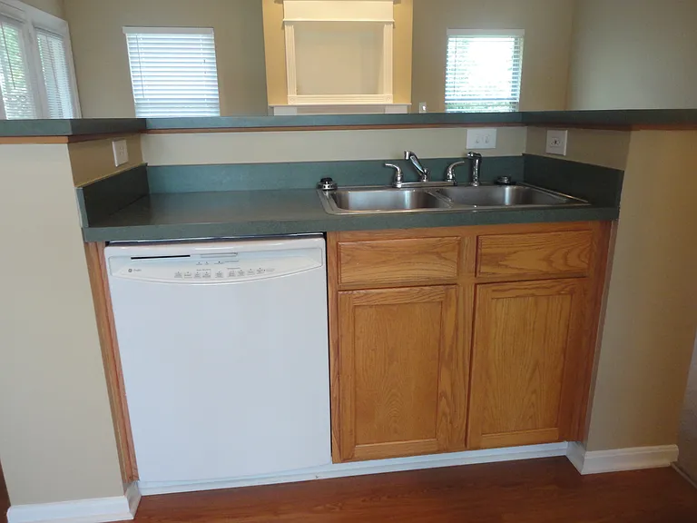 3358 Village Dr — Photo 4