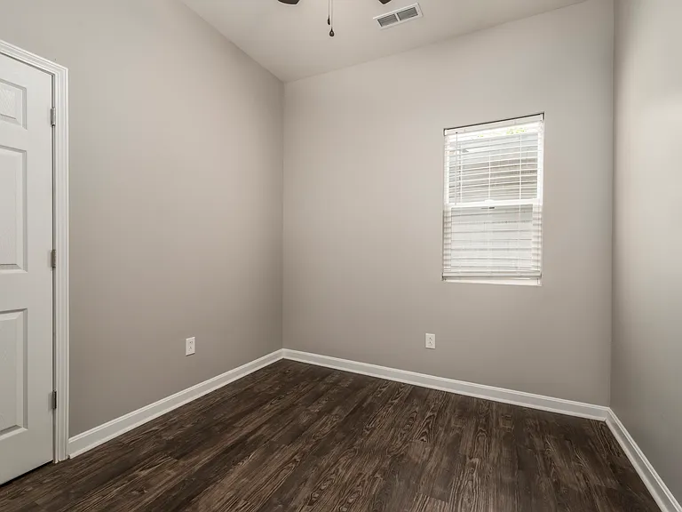 1408 Culbertson Ave — Photo 24