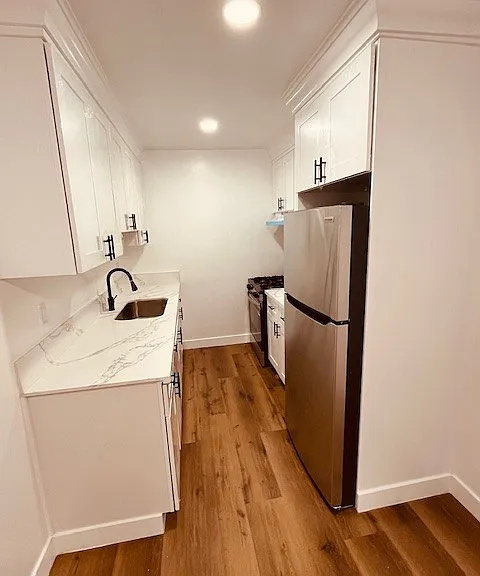 805 S. Flower St. — Photo 12