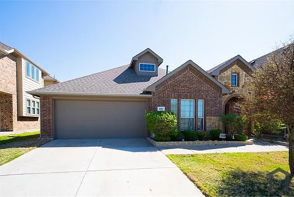 127 Charleston Ln