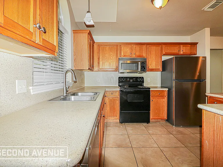 7634 Cedar Brook Dr — Photo 7