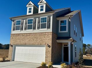 1032 Channel Drop Loop, Zebulon, NC 27597