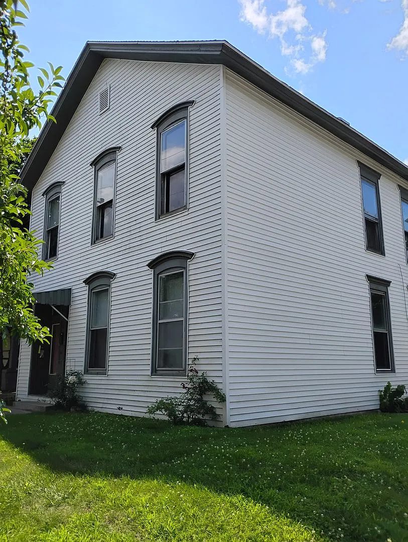 809 Cincinnati — Photo 1