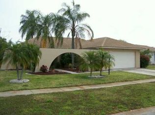 1611 Carrolwood Dr, Sarasota, FL 34232