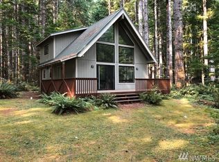 30 N Staircase Rd N, Hoodsport, WA 98548