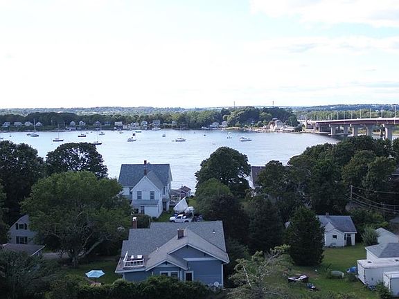 5th image of 10 Bowen Ave