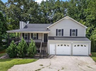 185 Wyngate Ct, Dallas, GA 30157