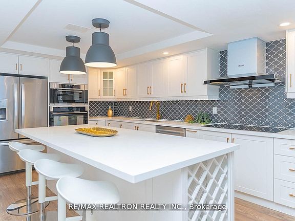 3rd image of 131 Beecroft Rd #1505