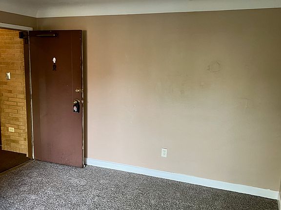 5th image of 4163 Harrison Ave #13