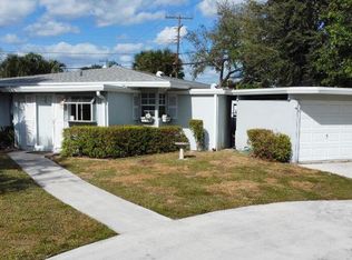 379 Garden Blvd, Palm Beach Gardens, FL 33410