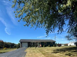 195 Pierce Rd, Greenfield Township, PA 18407