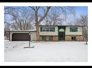 8032 Florida Ave N, Brooklyn Park, MN 55445