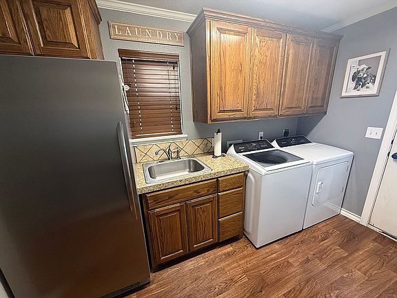 3rd image of 15187 Marshall Dr