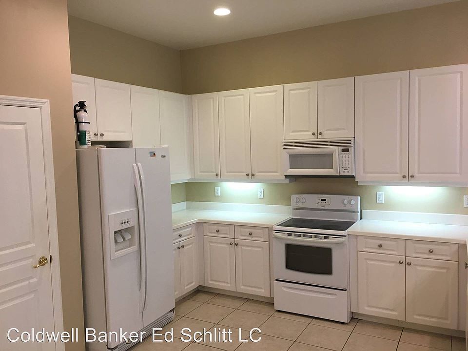 2nd image of 10730 SW Waterway Ln