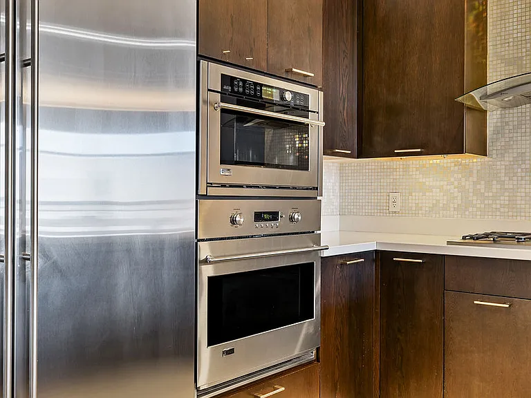 358 Caruso Ave — Photo 8