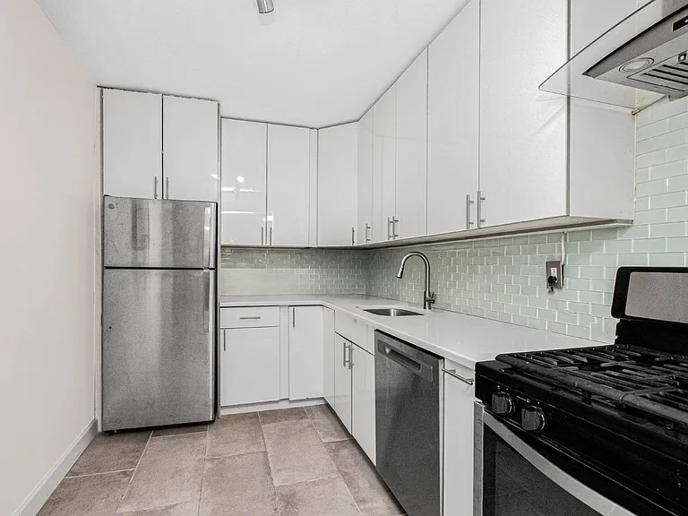 1155 Warburton Ave #1D — Photo 5