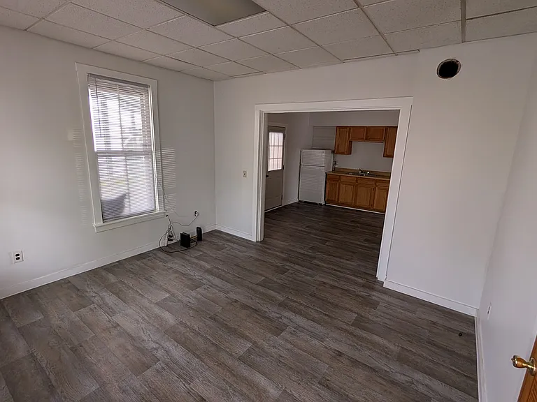 8 Adams St #1 — Photo 2