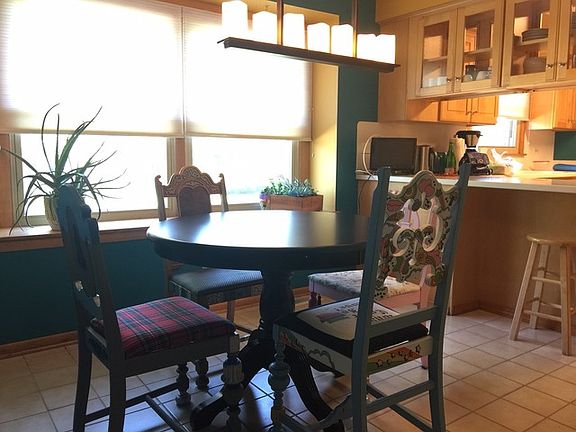 3rd image of 13643 Arrowhead Ct