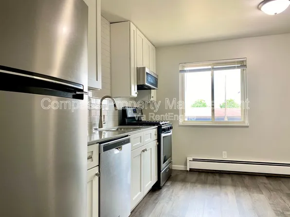 1720 Porter St SW APT 3, Wyoming, MI 49519