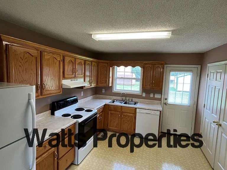 158 14th Ave NW #158 — Photo 6