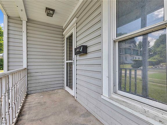 4th image of 104 High St
