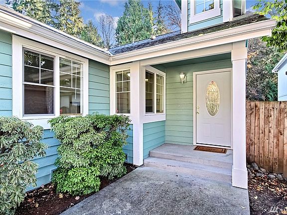 3rd image of 123 83rd Dr SE