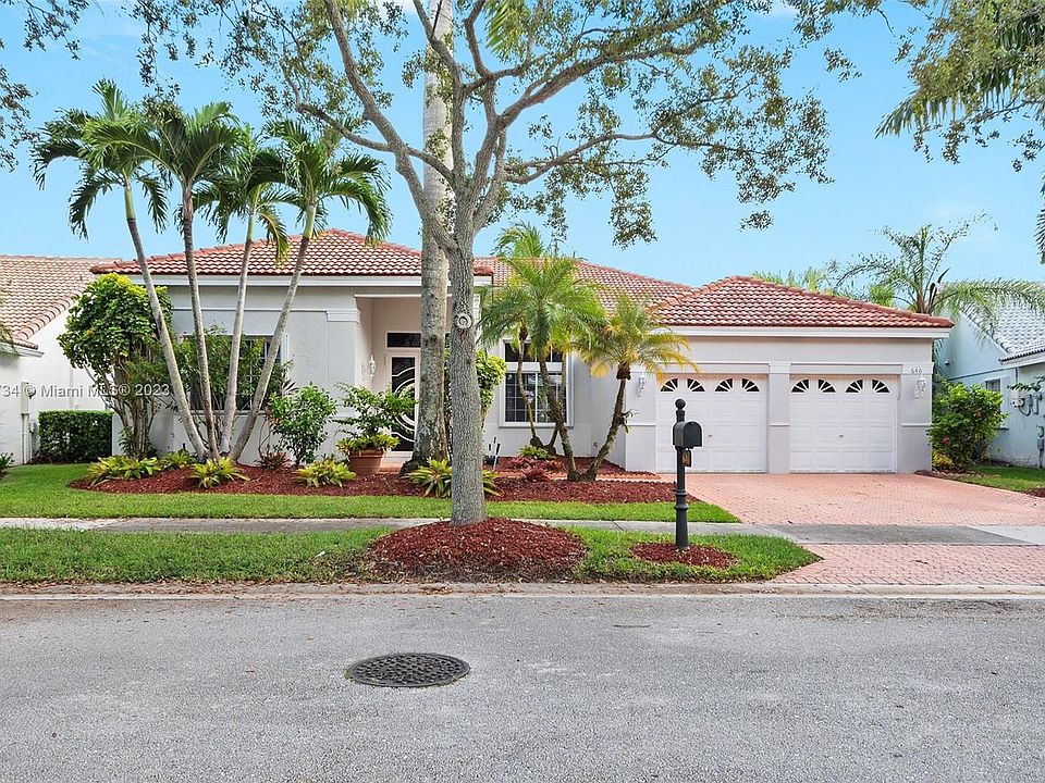 1st image of 646 Heritage Dr