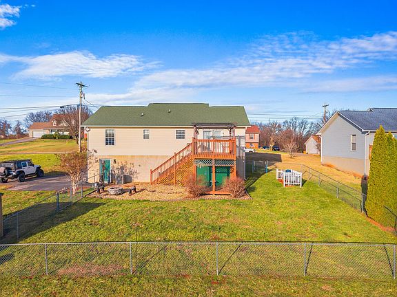 4th image of 544 Keene Cir
