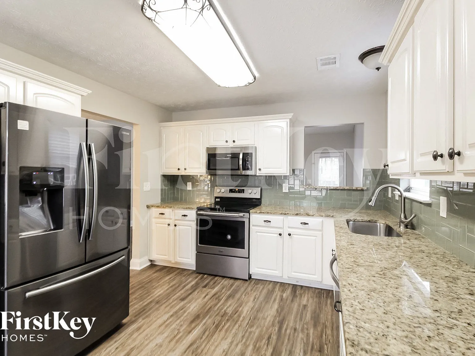 4 bed, 2.5 bath, 2446 sqft, $2,700 — Photo 4