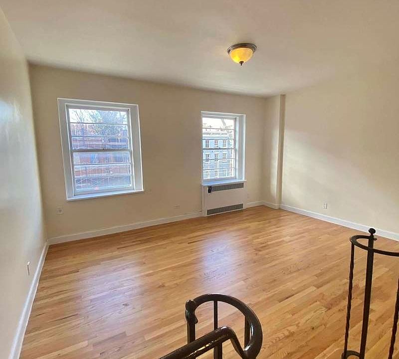 1st image of 101 Perry St APT 3C