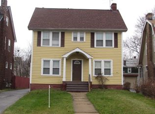 3355 Tullamore Rd, Cleveland Heights, OH 44118