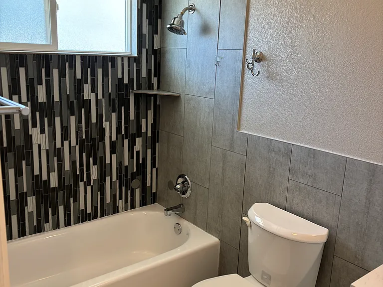209 Milbrae Ln #7 — Photo 10