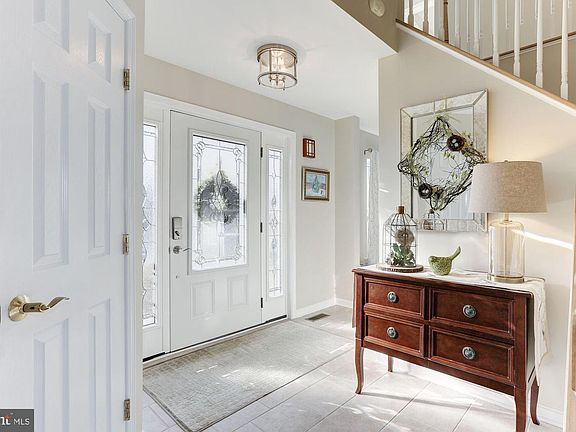 4th image of 1412 Cuttermill Ct