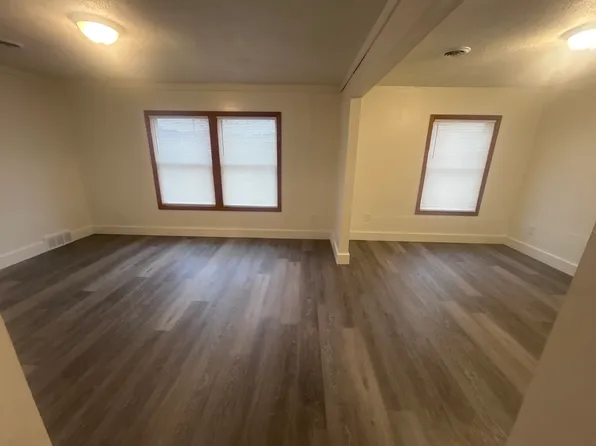 423 Spring Ave APT 2, Ellwood City, PA 16117