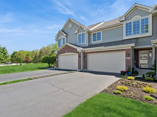 1213 W Lake Dr, Cary, IL 60013