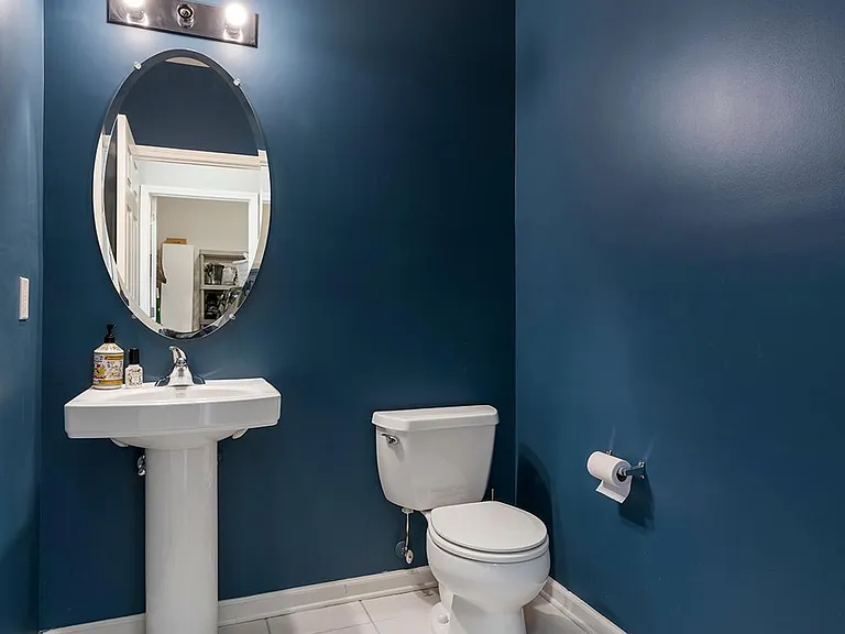 118 George Russell Way — Photo 9