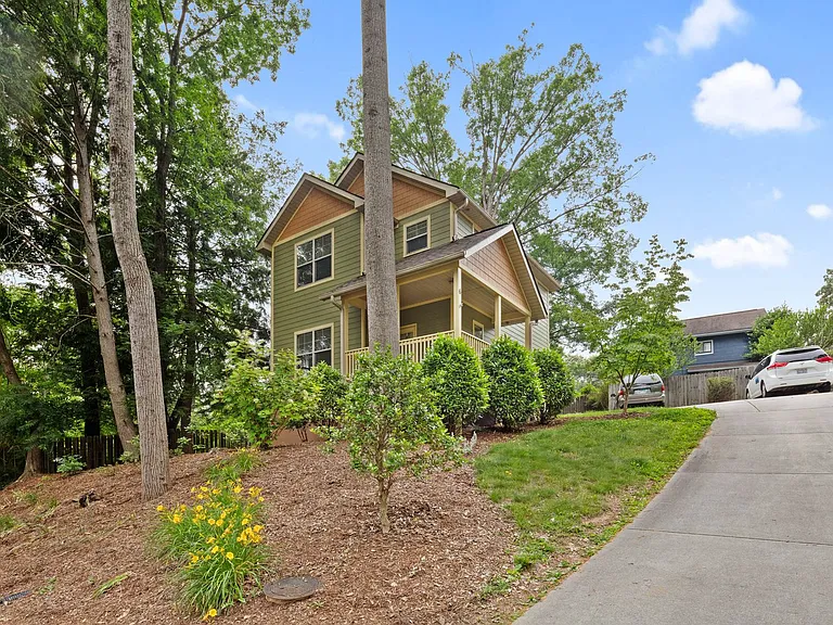6 Thurland Ave — Photo 20
