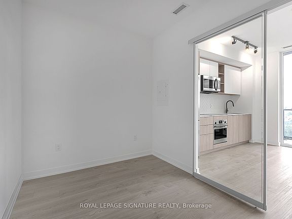 4th image of 36 Zorra St #907
