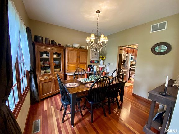 5th image of 9957 Shady Oaks Ln