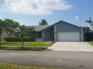 8330 SW 55th Ct, Davie, FL 33328