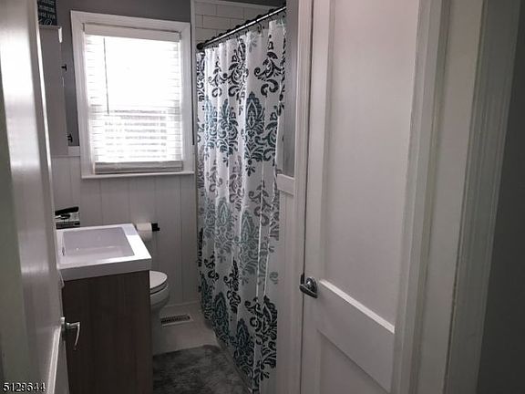 4th image of 1325 Knopf St