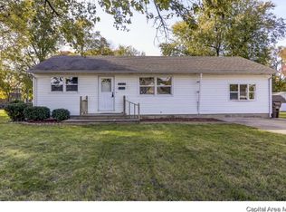 506 N 5th St, Auburn, IL 62615
