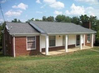 1000 Ridgefield Dr, Johnson City, TN 37601