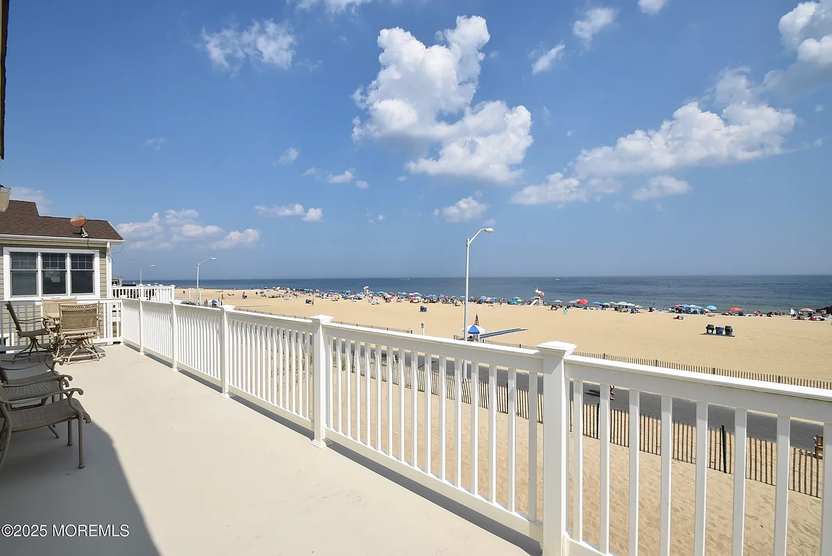 Building Photo - 233 Beachfront #3